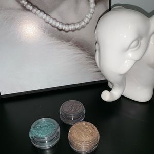 Loose powder bare minerals eye shadow